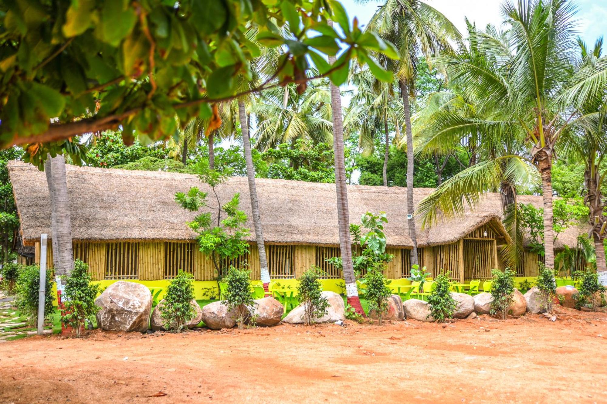 Hotel Tamarind Tree Way Side Amenities à Hospet Extérieur photo